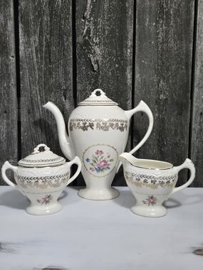 Vintage Stetson "American Beauty" Three Piece Tea Set